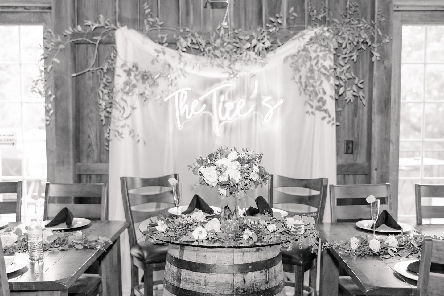 We are so excited to tell you about our Bridal Resale Event coming up in August! 💐 

On August 5th we are holding our Bridal Resale Event from 12-4 at the barn! Everyone is welcome to come shop gently used decor, explore the barn and get inspired! Y