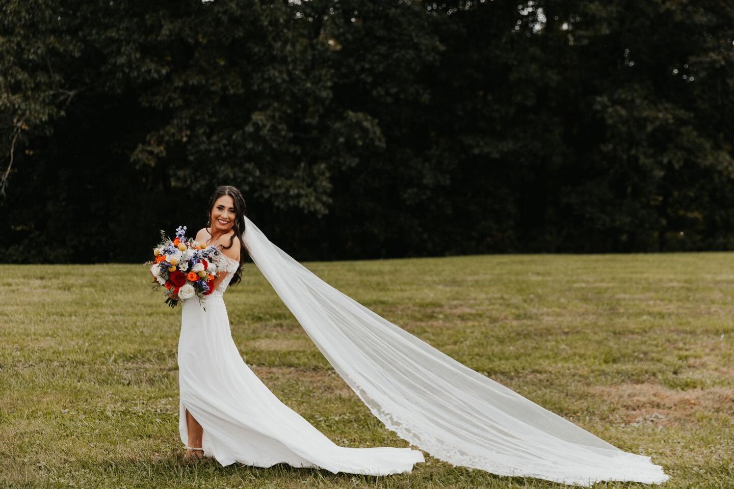 What are you doing on this beautiful Saturday? ☀️ 

We hope you&rsquo;re registering for your Bridal Resale table! Email us today to snag yours for only $10-$15! 

info@centuryfarmsohio.com

Photo credits: @deemyersphotography 

Check out our page to