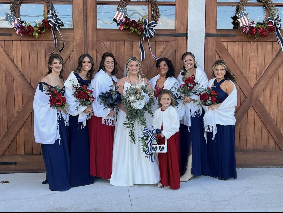 Happy 4th of July! ❤️🤍💙 
How are you celebrating? Hopefully by visiting our website to schedule your tour of the barn!

Check out our page to learn how you can start your forever at Century Farms.
.
.
.
.
#wedding #weddingday #weddingbarnvenue #wed