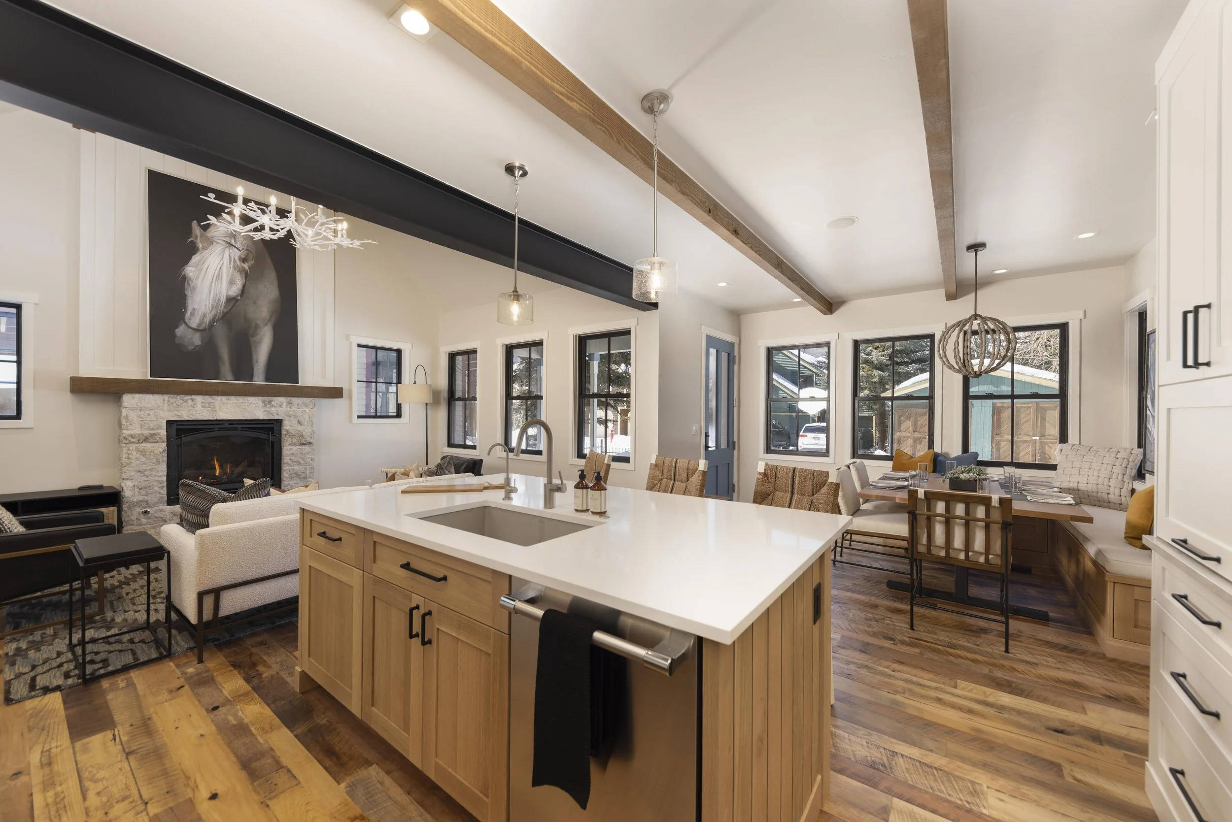 208 N Ridge St 16.jpg