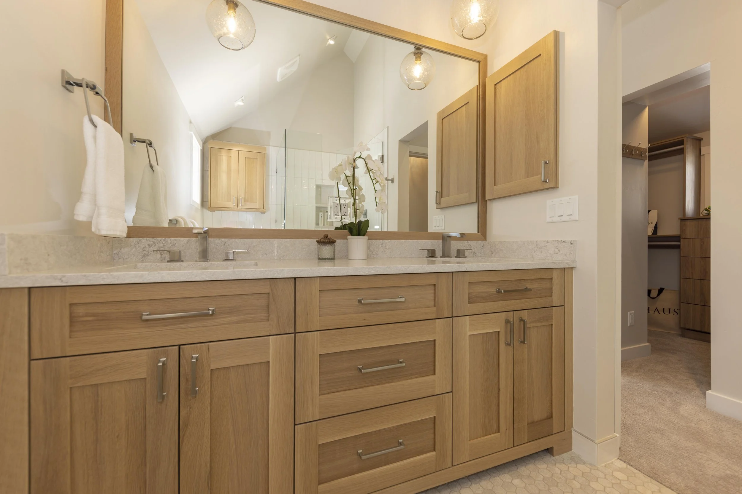 208 N Ridge St 25.jpg