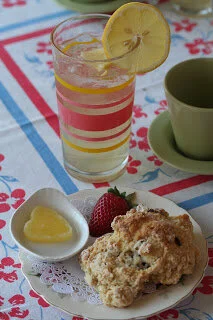 Scone + Lemonade.JPG