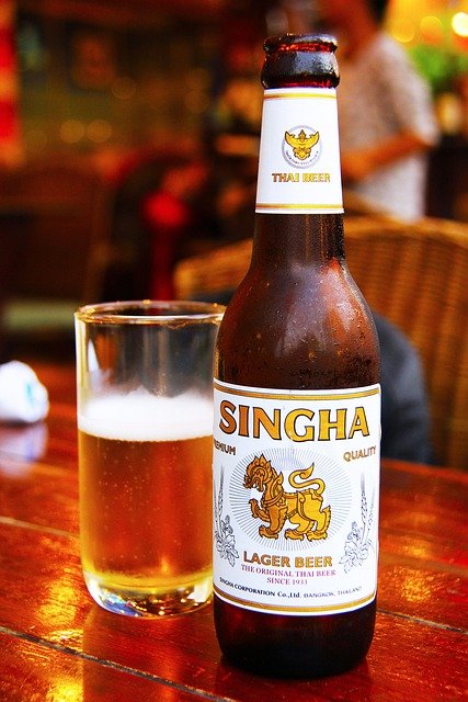 beer-Singha.jpg