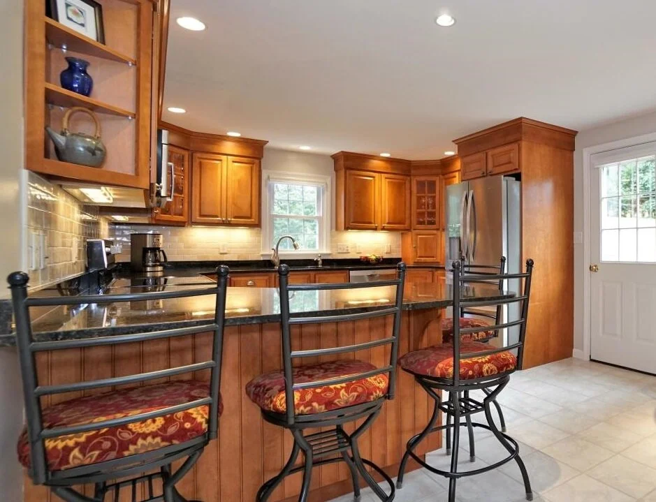 pineloch kitchen 2 crop.jpg