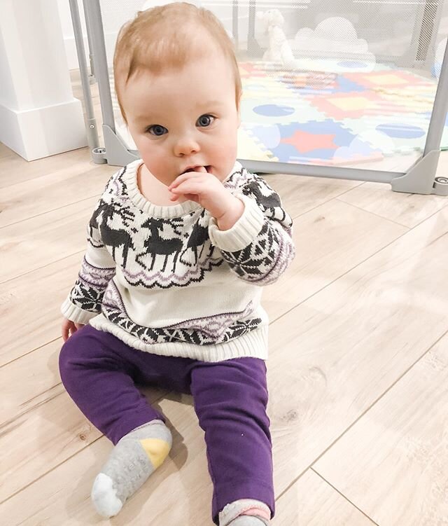 Happy 1st birthday, sweet Clara! 🥳🎉 The world is a brighter place with you in it ☀️💛
.
@heatherc086 @mjc082