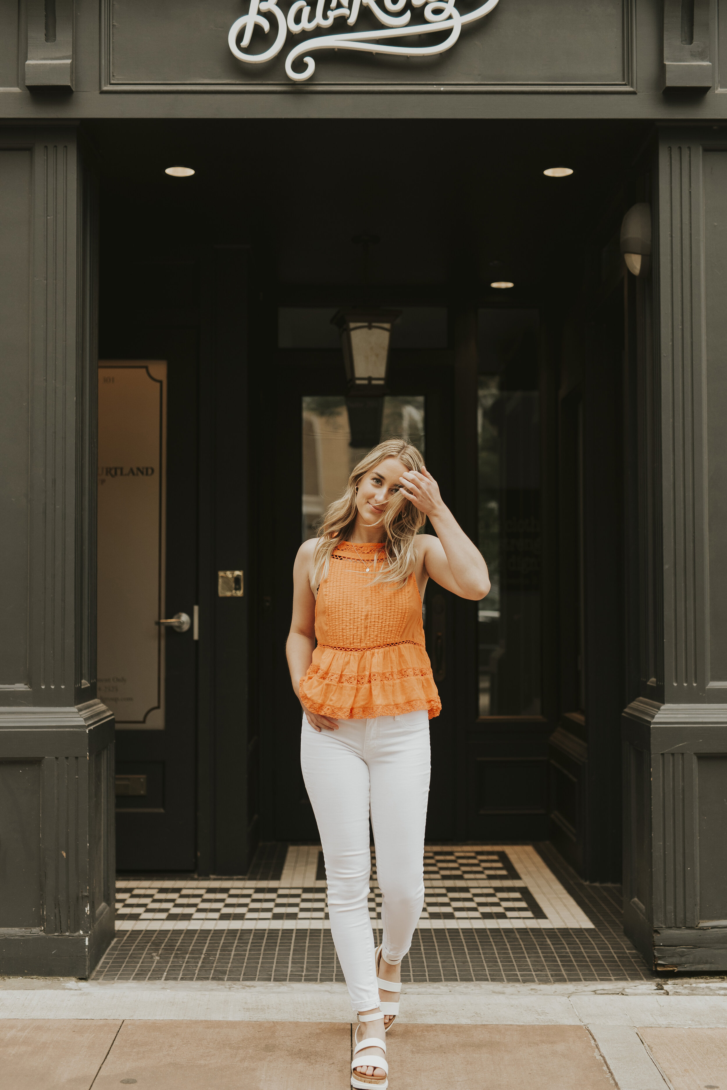 downtown-knoxville-senior-photography-knoxville-photographer
