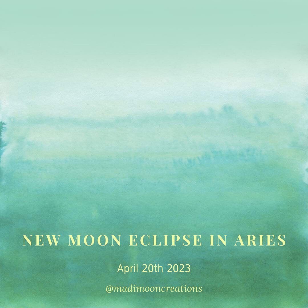 THIS IS BIG. Welcome to our SECOND New Moon in Aries AND it&rsquo;s an ECLIPSE. 🌚🪩🙀⁣
⁣
As you know, every New Moon brings an amazing chance to start all over again, and manifest the shit out of what you want and need. &amp;&amp; a New Moon ✨Eclips