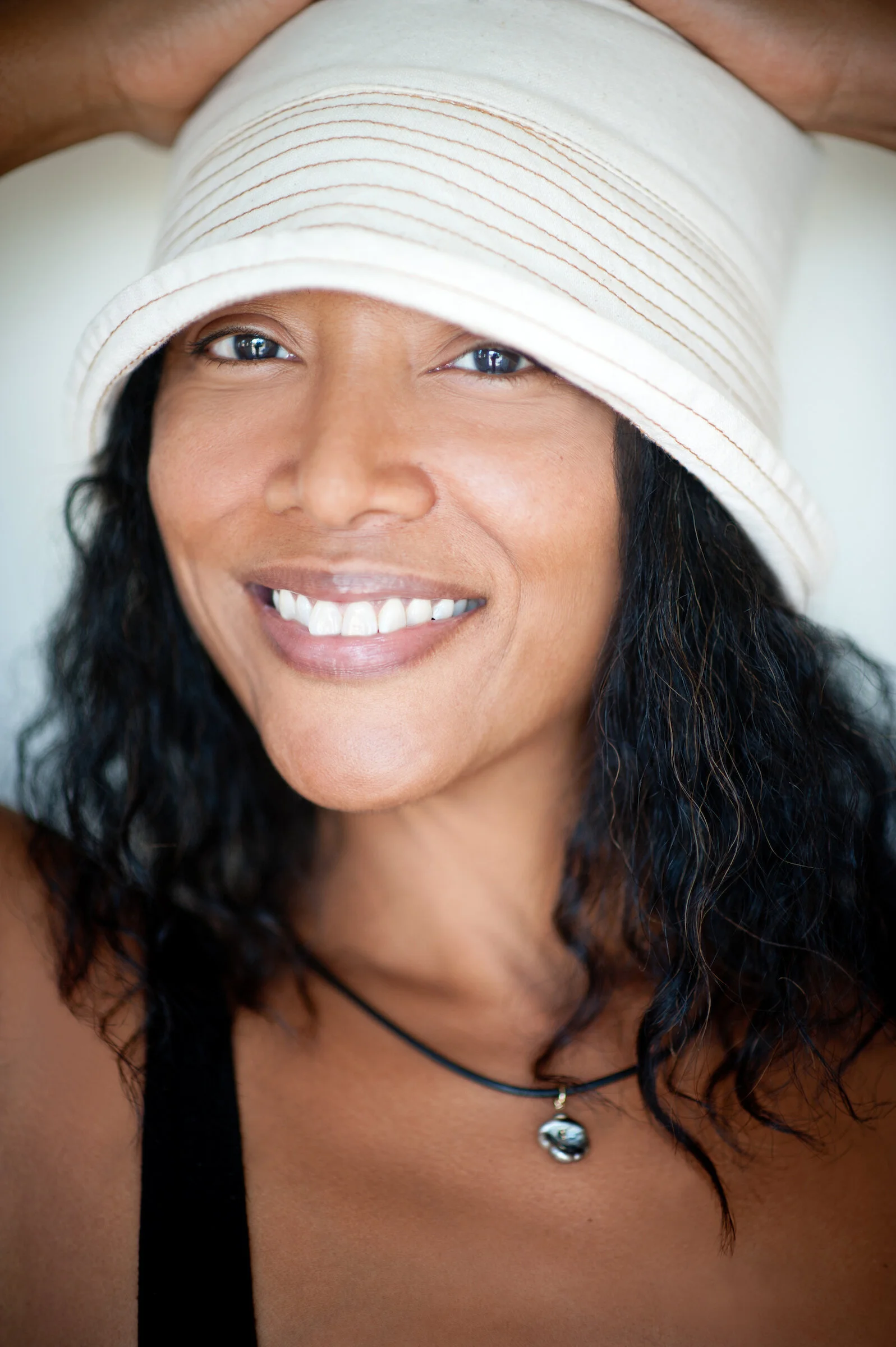 Kat-Headshot-0203.jpg