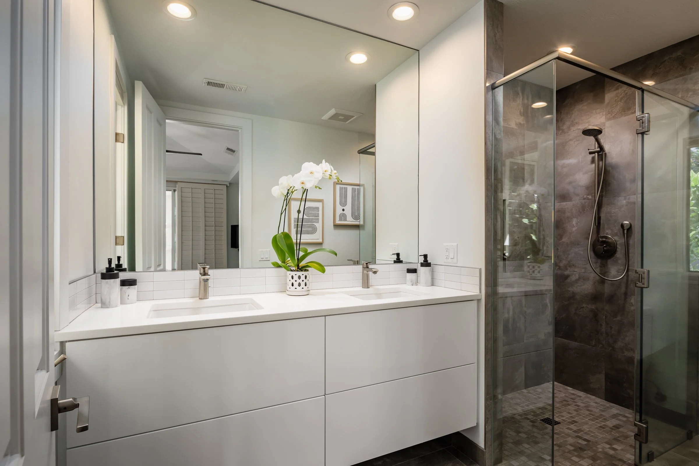 Bathroom 1-32.jpg