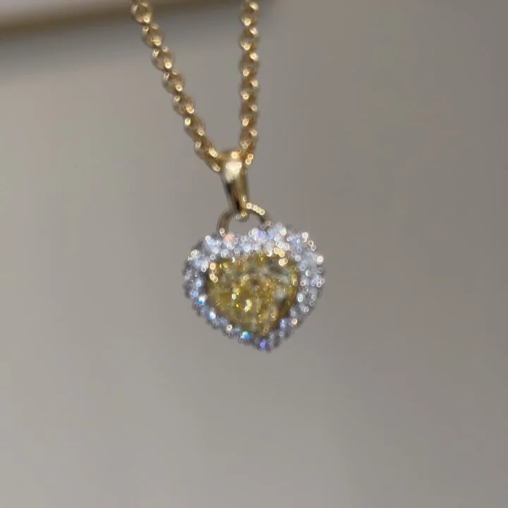 JE T&rsquo;AIME 💕
&bull;
The affair with hearts continues - today is as good a day, as ever, to share some love.