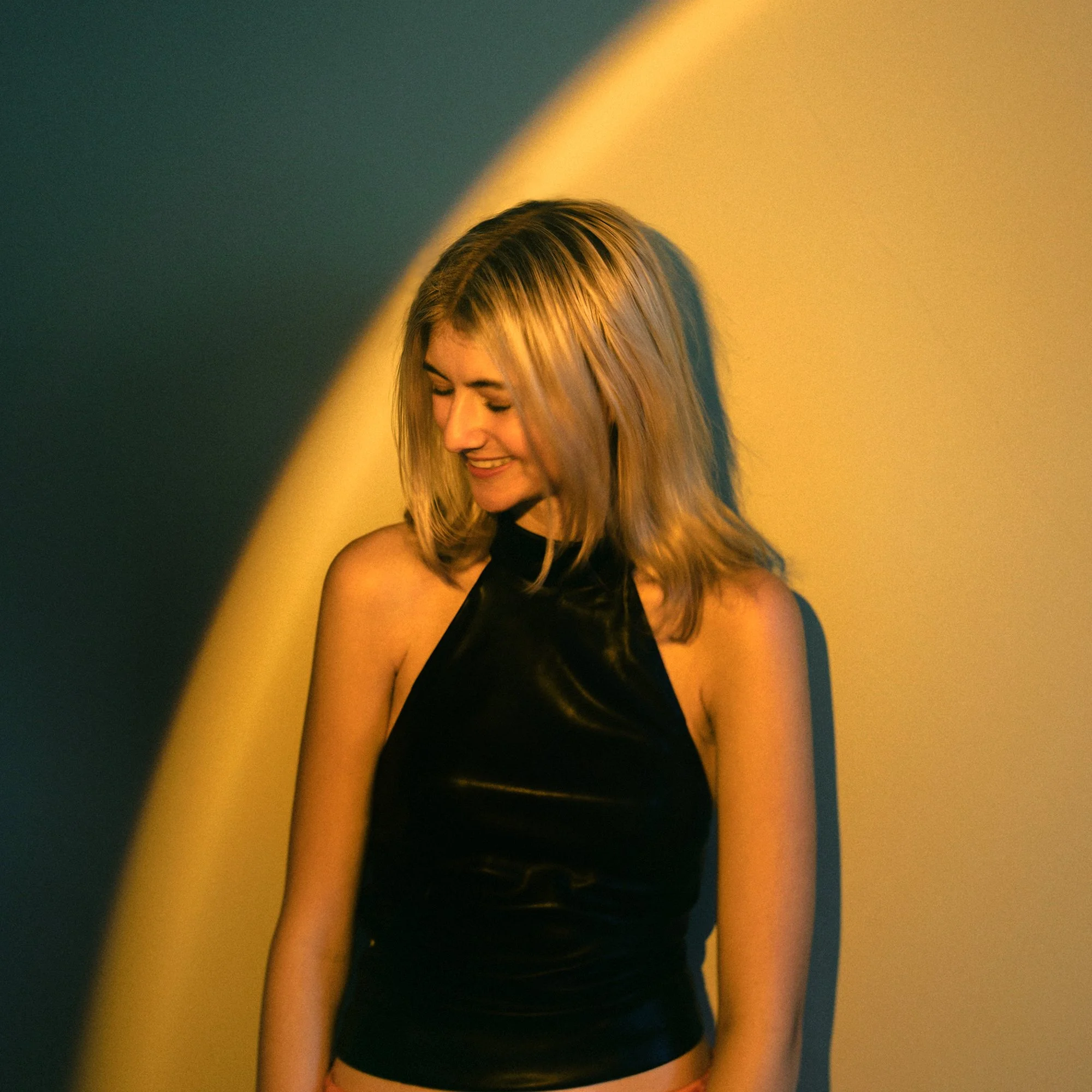 Ava Valianti Explores The Excitement &amp; Pain of Secret Love On Her New Single “acupuncture”