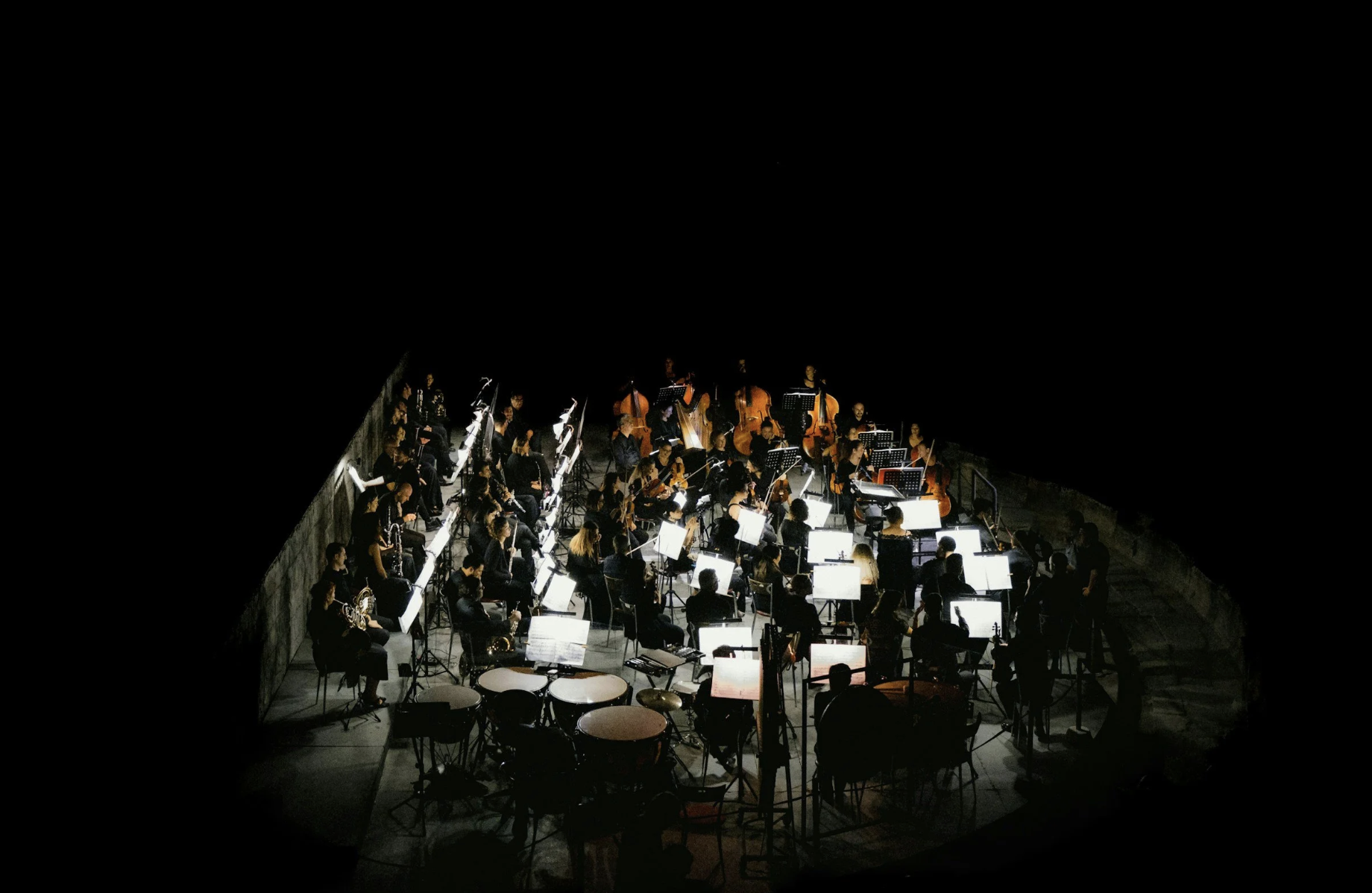 CROs Don't Just Forecast Revenue -> They Orchestrate It.
