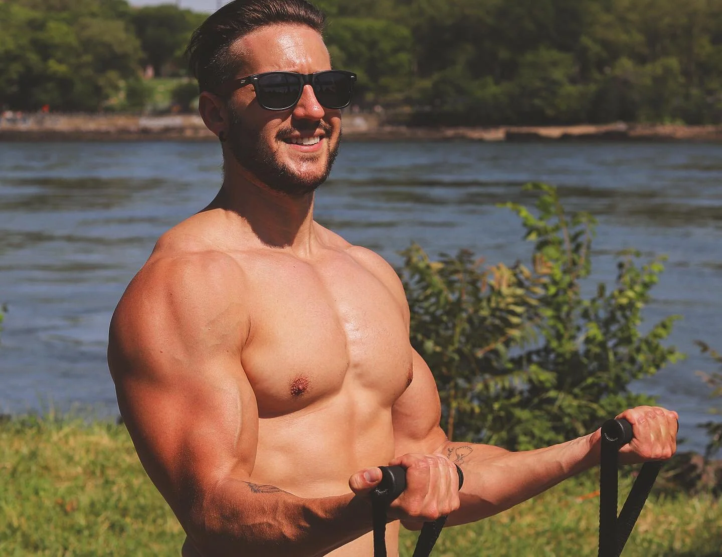 So I spoke with a prospective client today who told me that she&rsquo;s always been &ldquo;fit&rdquo; but has never been able to get rid of that last little &ldquo;tire&rdquo; around her waist. She went on to explain that she&rsquo;s tried all differ