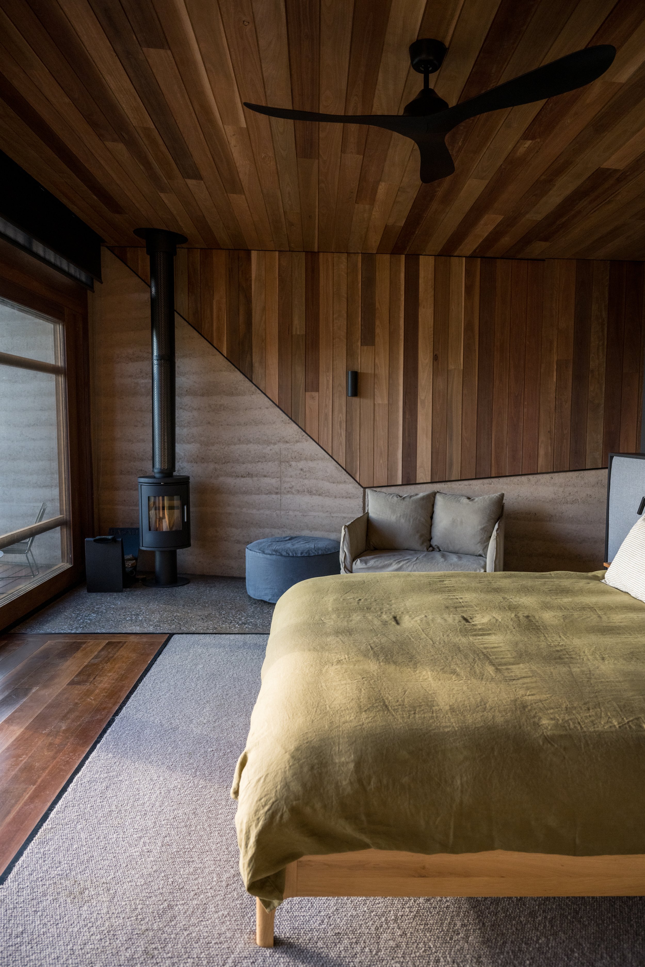 Red Rattler Studio Red Rattler Retreat - Unique farmstay accommodation in Warren, New ...
