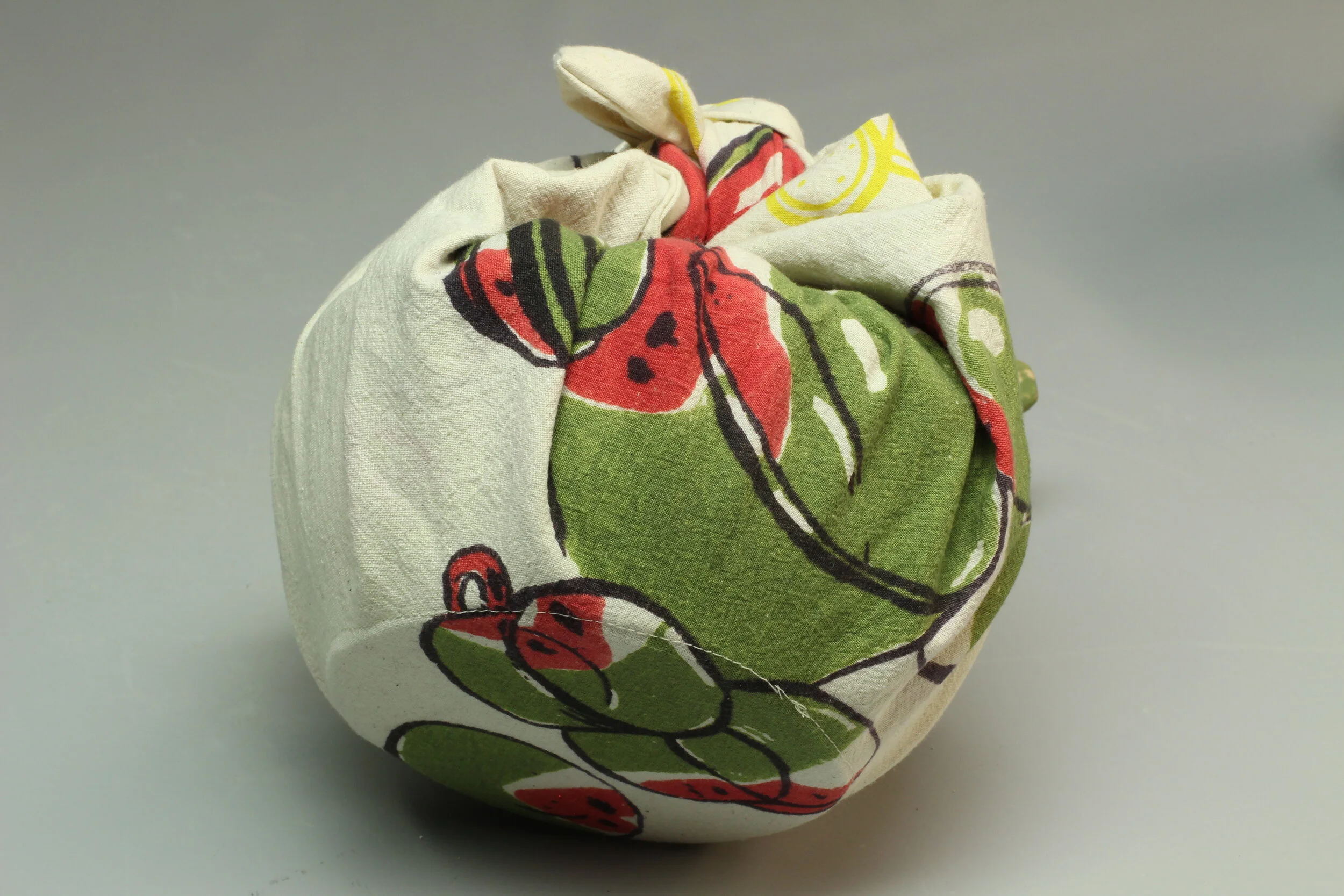 Wrapping, Unwrapping Detail (2018) (Copy)