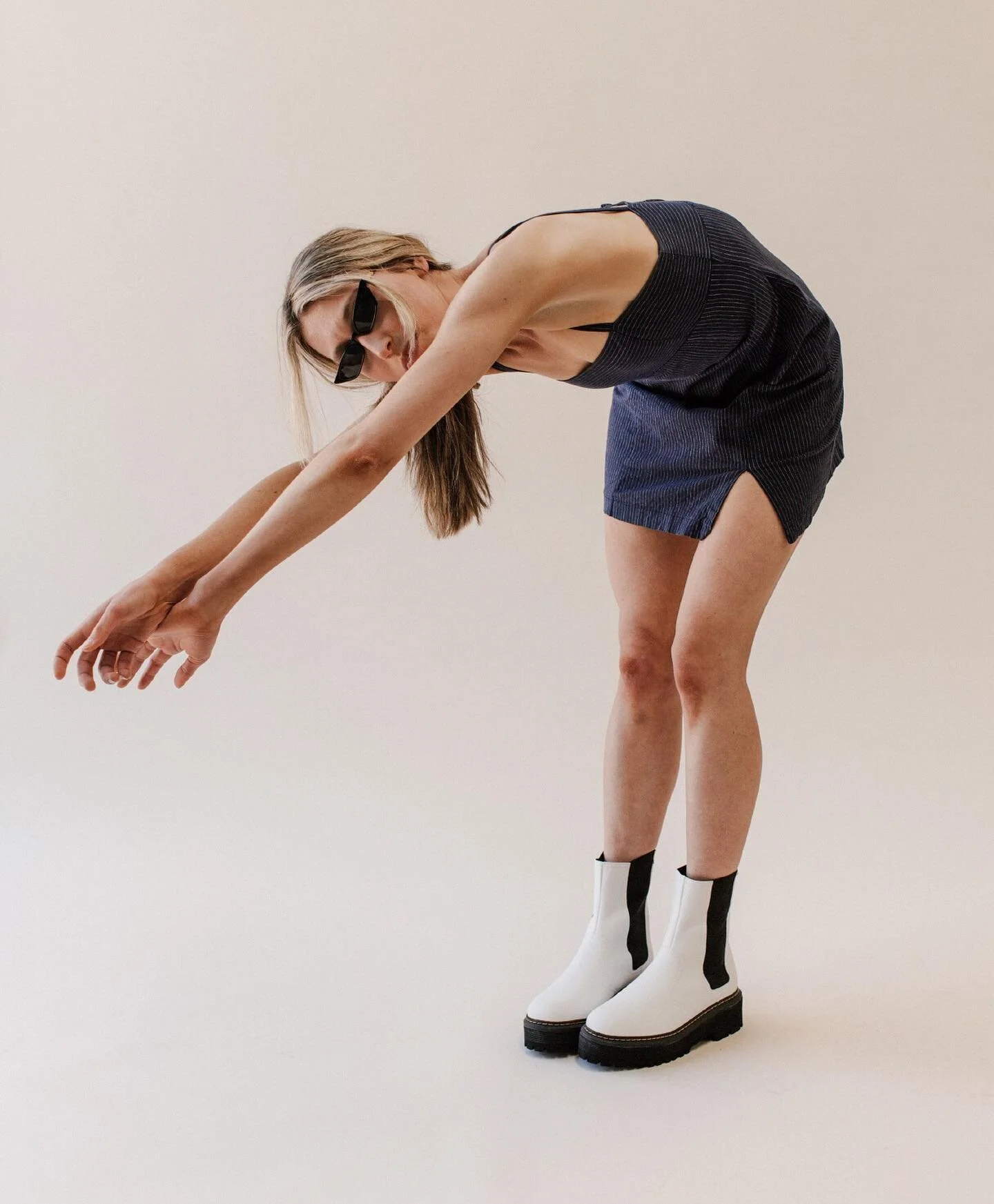 Have you met Emma? These modern chelsea boots are crafted with sleek vegan leather and platformed rubber soles that feature contrast stitching.

It's impossible not to look cool in this chunky style boot... simply slip them on and head out. Emma come