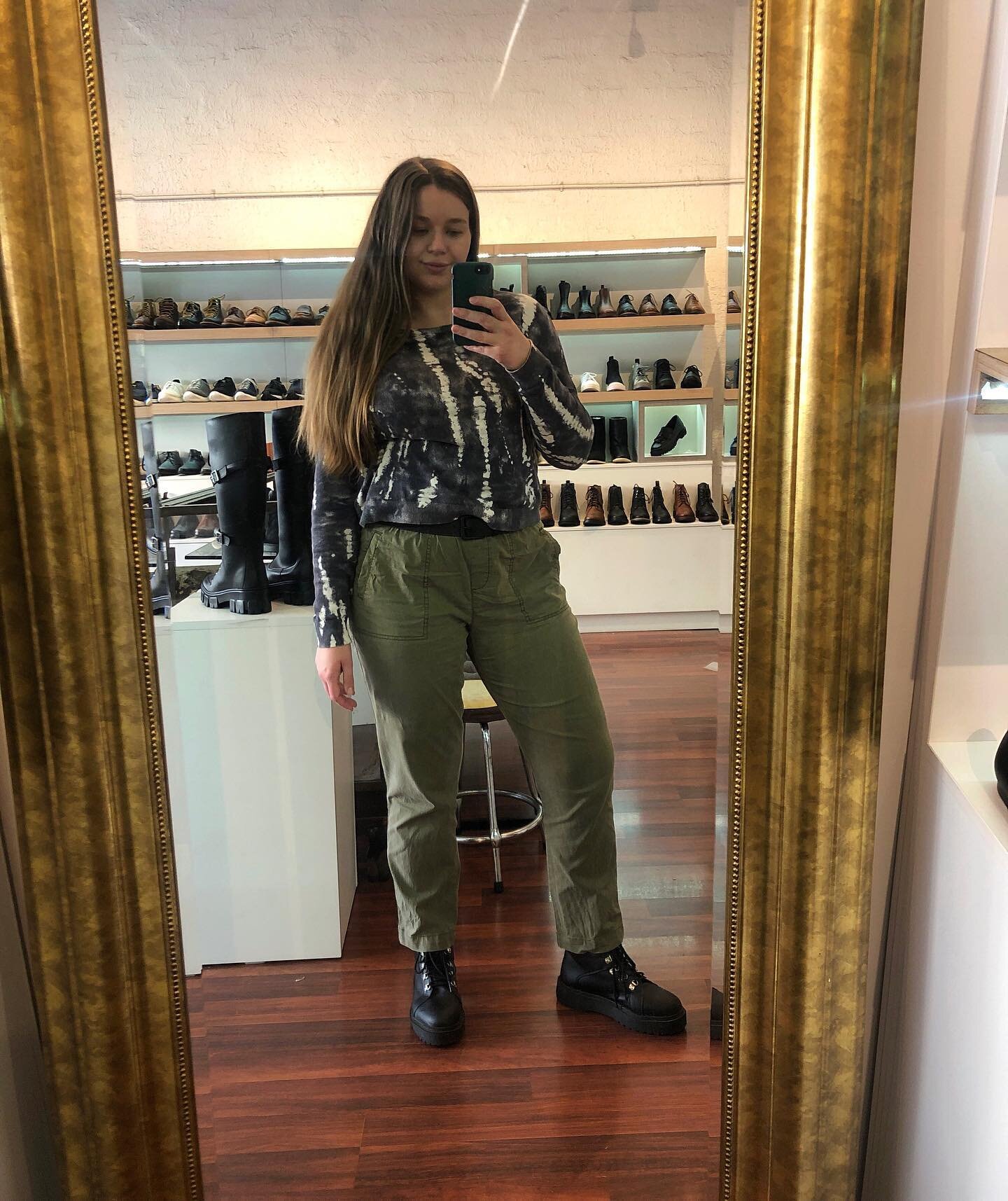 VS team member Maddie shares a peek of her new belt, Conor in matte black from our latest collection. It completes her outfit, along with our Gen boots in black that she&rsquo;s worn regularly for 2 years now (and still look new!) 

Head to @vegansty