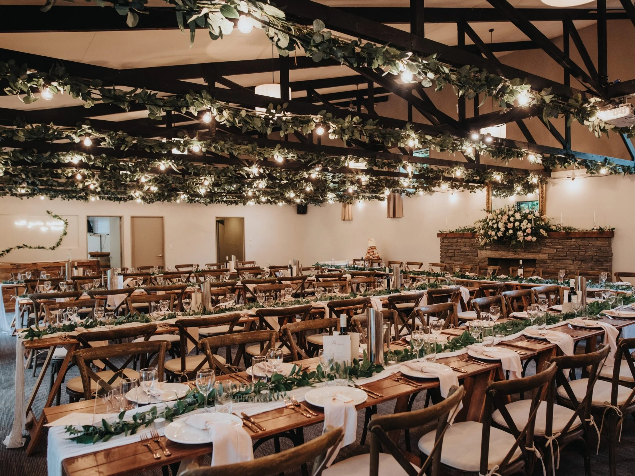 Cressy &amp; Charmed  Life should be celebrated and we’re here to make those celebrations beautiful!&nbsp; Whether it’s a wedding, large celebration event, corporate dinner or child’s birthday party our goal is to create stunning events that will inspire and excite!