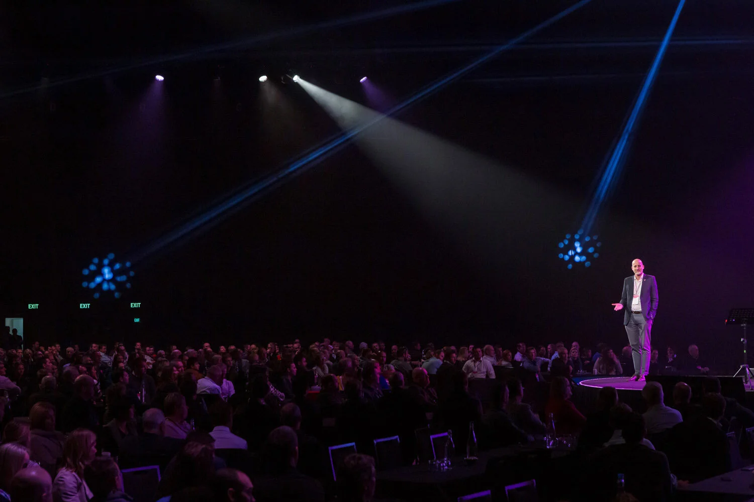 Photoshots4 - Tony Stewart.jpg