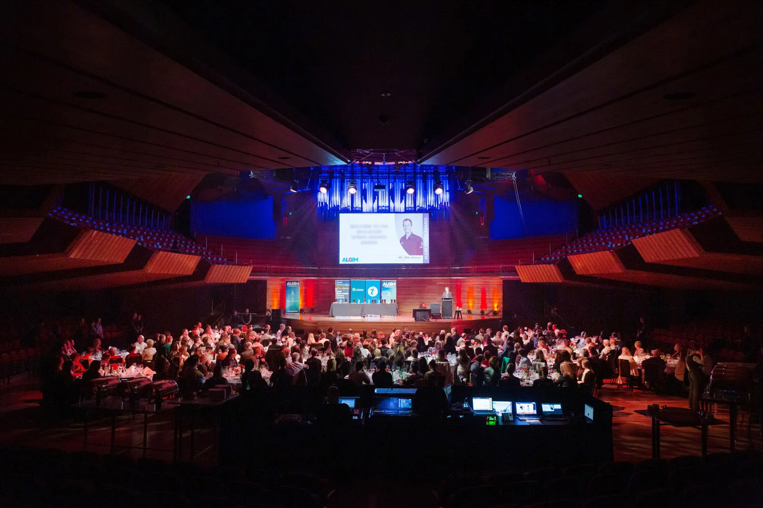 Photoshots2 - Tony Stewart.jpg