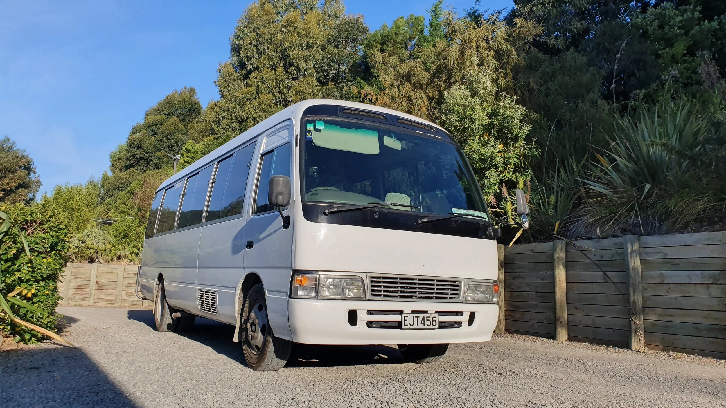 Bentley Tranpsort Coaster Waipuna - Liam Bentley.jpg