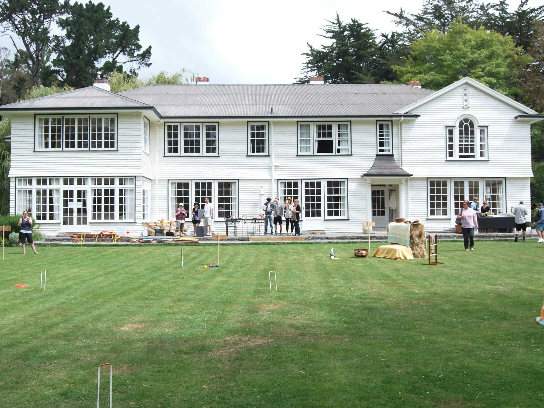 Tipapa Estate  Tipapa Estate (The Woolshed at Tipapa) is an event and wedding venue, situated in the Greta Valley, 1 hour from Christchurch and just 15 minutes from the Waipara wine growing region. The Homestead and The Woolshed event space and  have been meticulously restored to their former character-filled glory and Tipapa’s beautiful, extensive grounds and gardens are the ideal setting for your outdoor, events activities, and entertainment.   Capacity  150