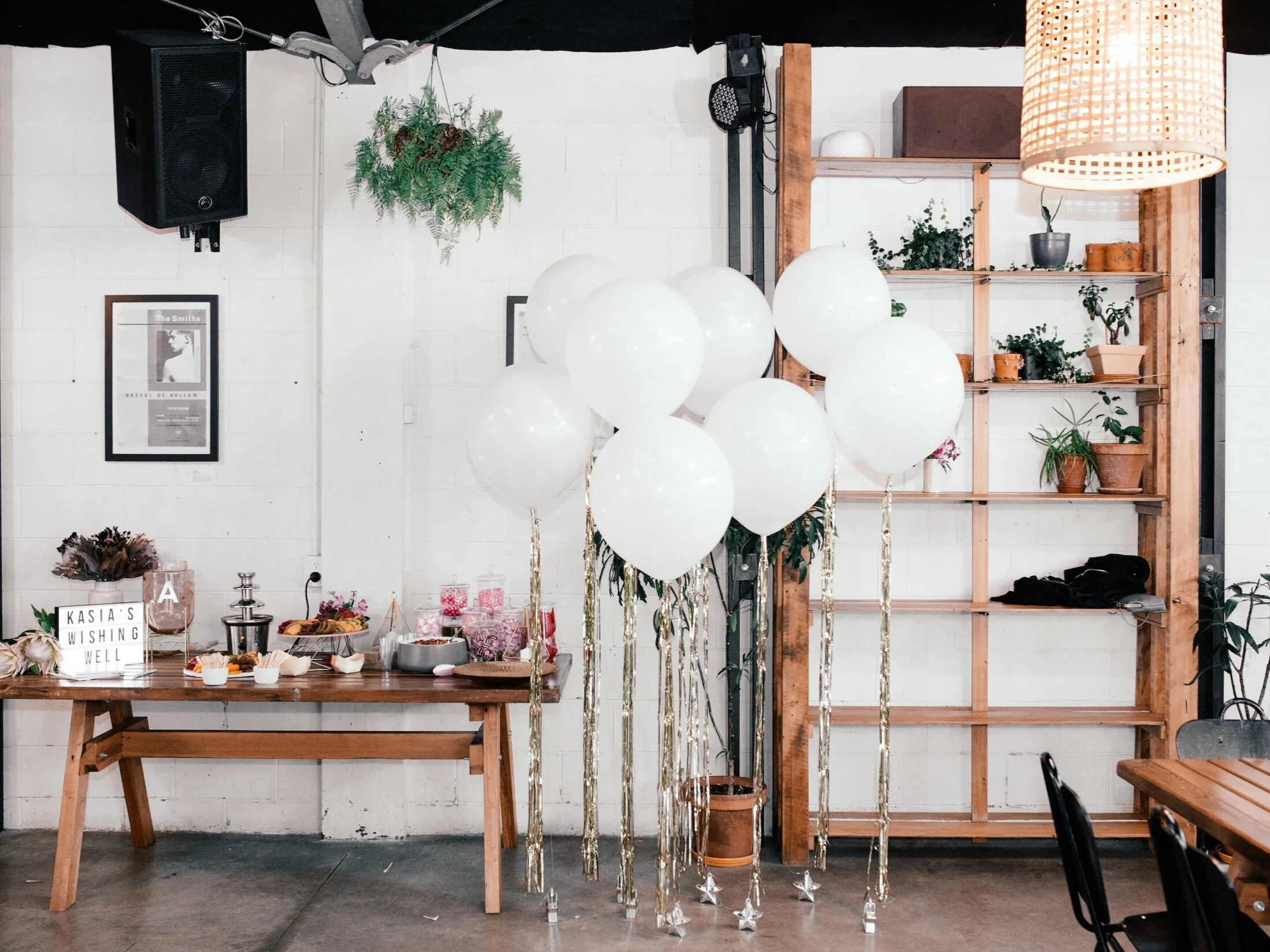 Gia Creative  For the lovers, the dreamers and all things beautiful. Gia Creative is a bespoke design and events company offering a range of services from flower walls, planning and styling to balloon installation and everything in between. Let us take care of all the details while you relax and enjoy your event.