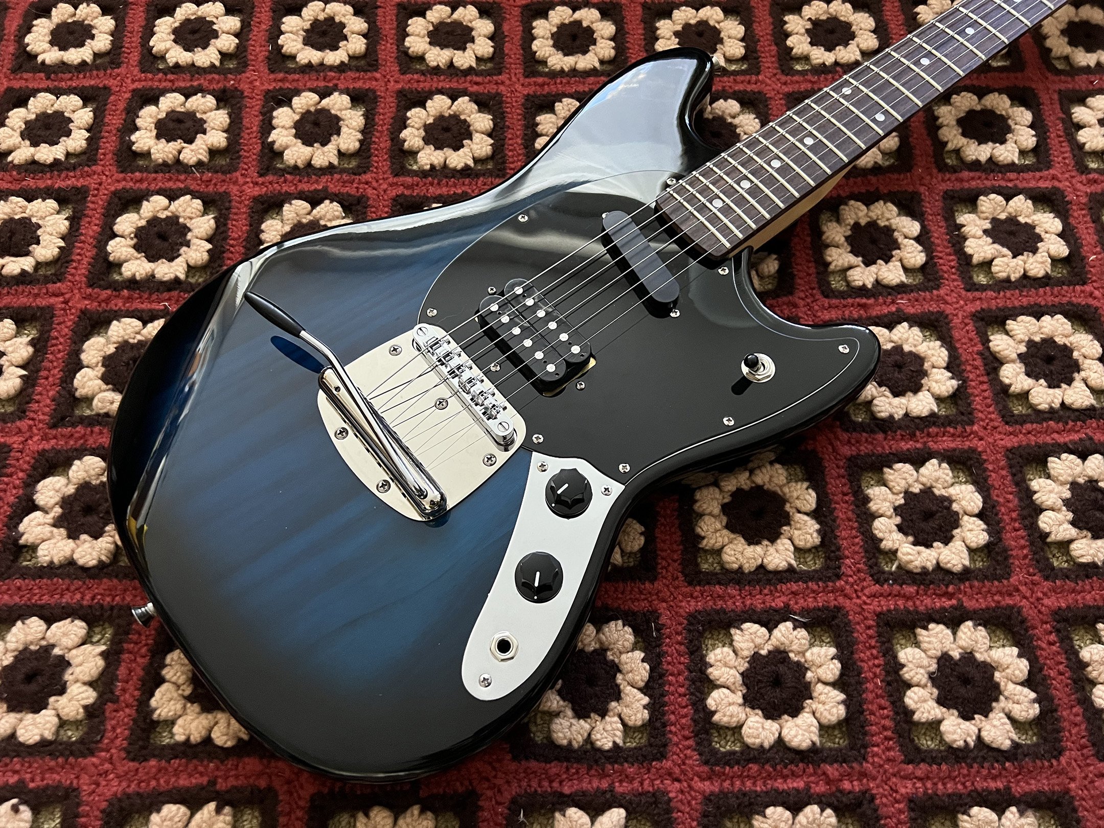 blue_mustang_frontclose3.jpg