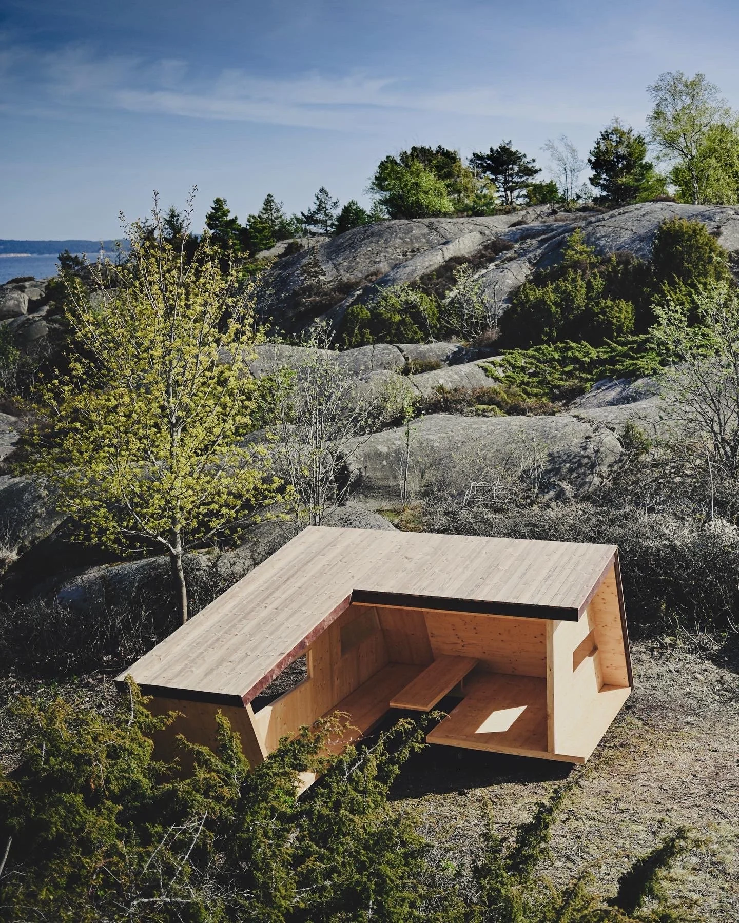 Padlehuk model L front open Risholmen top view may2023 ©biotope.JPG