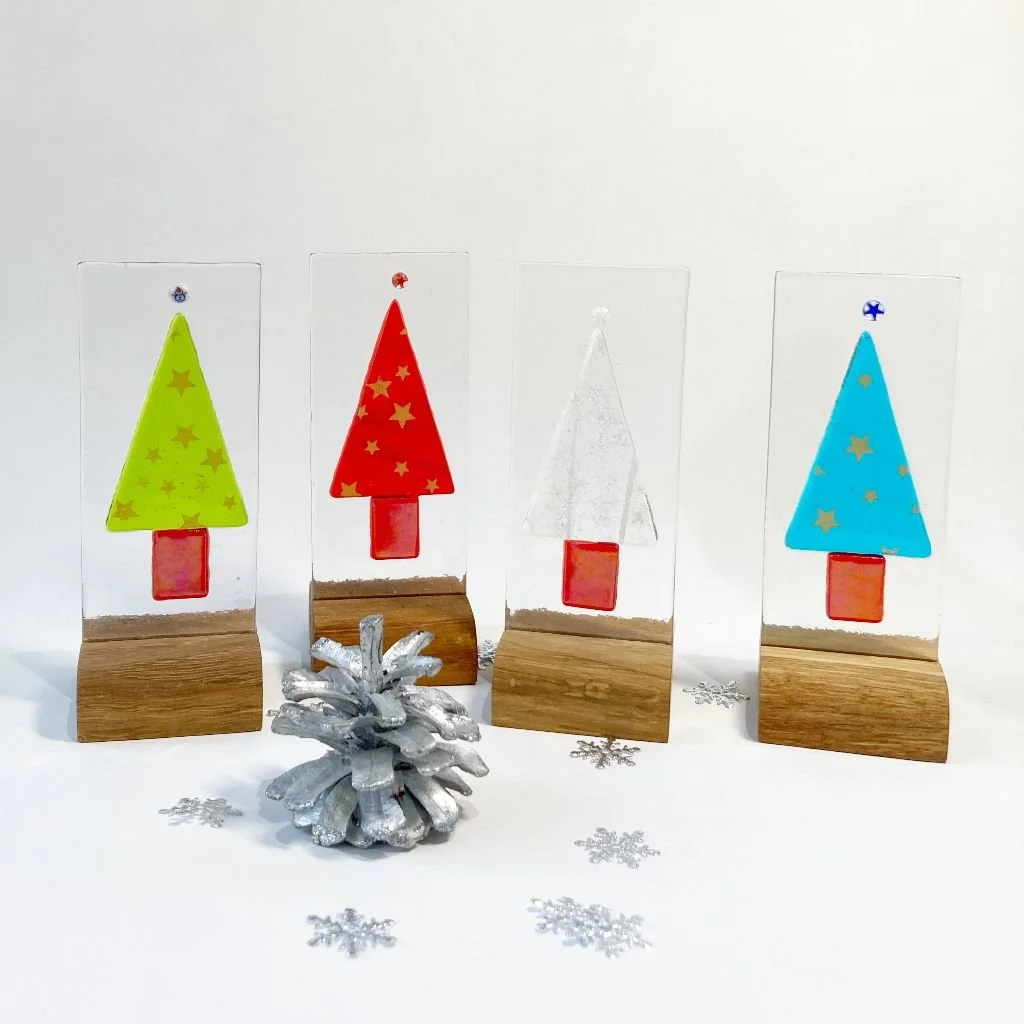 Xmas - Tree LEAD.jpeg