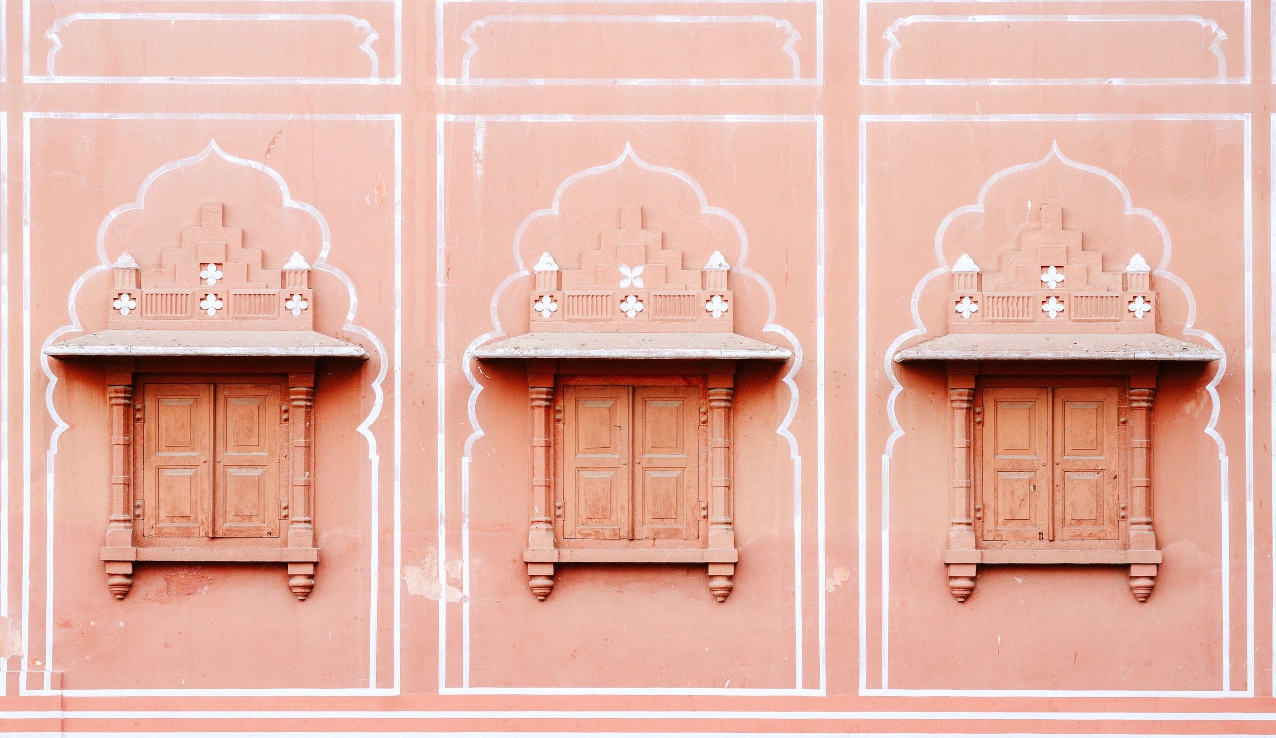 3 Unconventional And Quirky Ideas To Find Inspiration For Your Visual Brand Identity And Collections