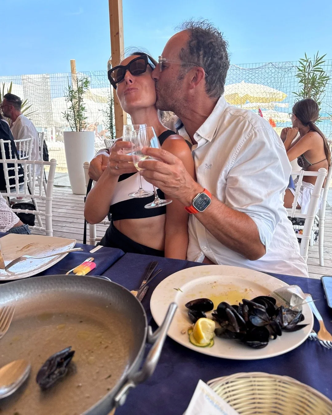 Behind every Appassionata home is the team that makes it all possible.

From renovations and maintenance to owner support and storytelling. 

The best part? They&rsquo;re also family ✨

#lemarcheitaly #italianhomes #fractionalownership #ladolcevita #