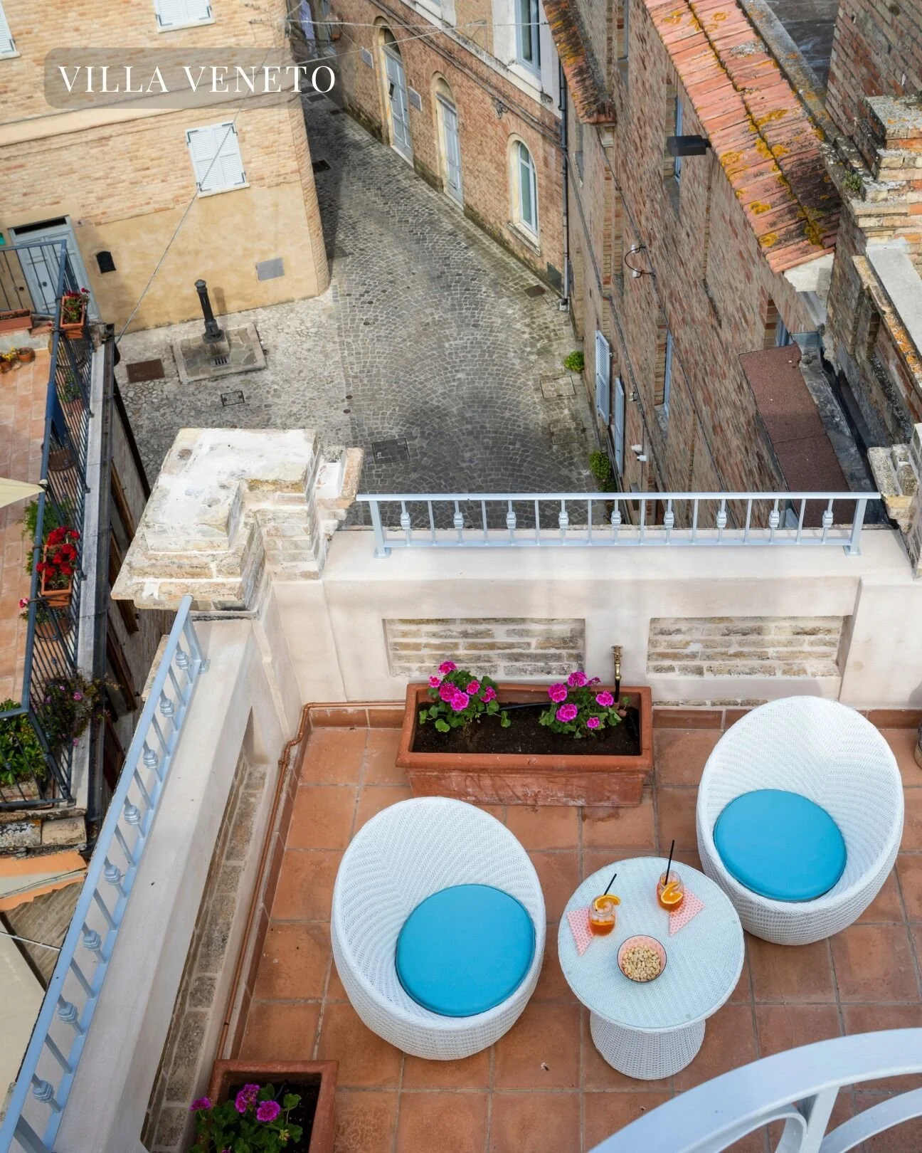 The only way we&rsquo;re dealing with January blues is by dreaming about all the al fresco aperitivo hours we&rsquo;re going to have this summer 💭

Is it too early? We don&rsquo;t think so ✨

#alfrescodining #aperitivohour #eurosummer #loveitaly #ja