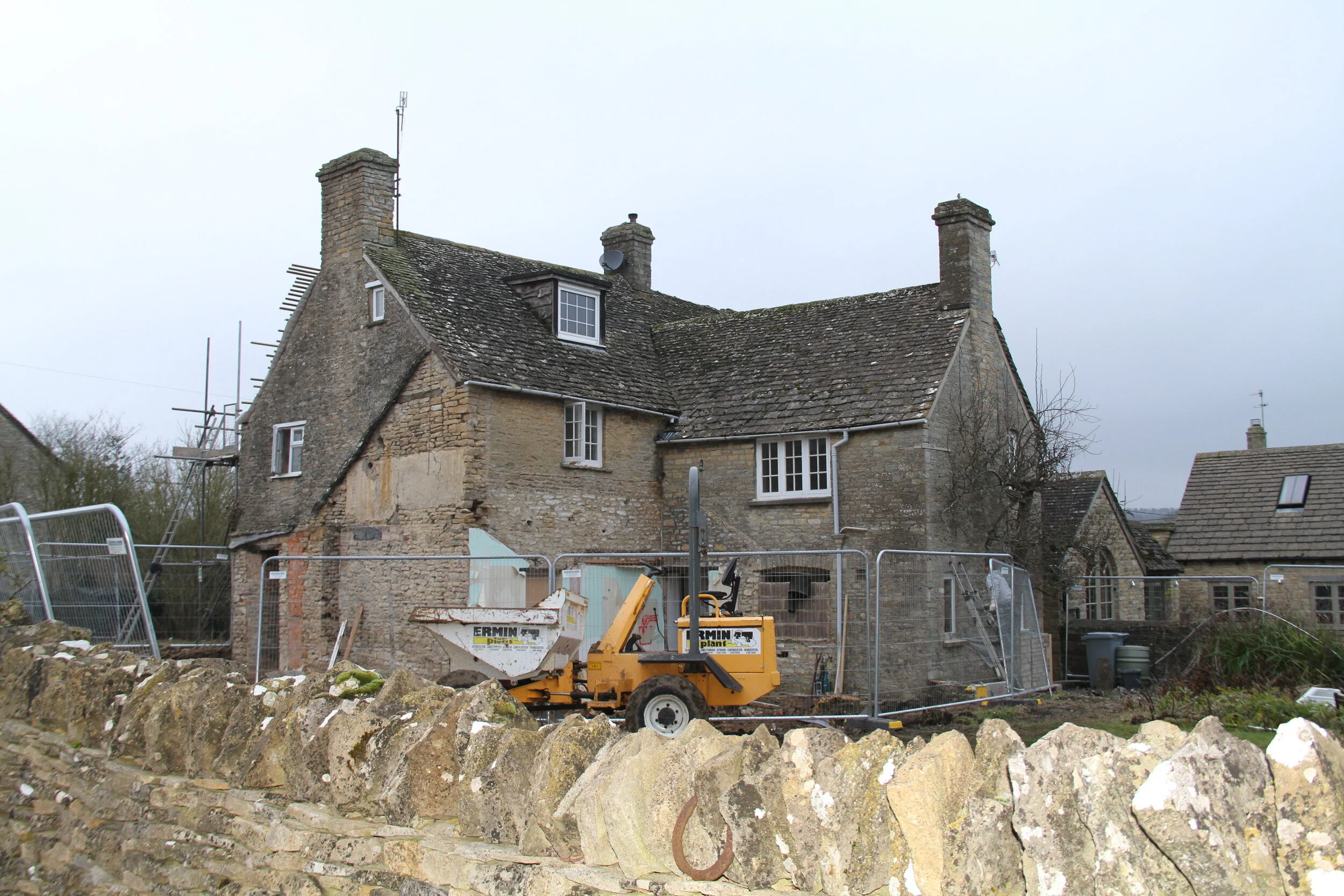 wiltshire-chartered-surveyors-architectural-designers-refurbishment-extension-3.JPG