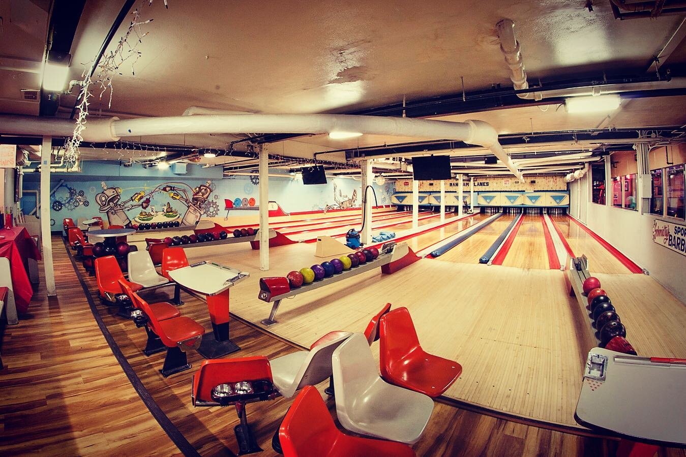 Attention all distance-learning folks: Need a new idea for phy ed?? Sick of making lunches?? Do we have the solution for you! Lunch &amp; bowling at RanHam! Bonus: we score by hand so there&rsquo;s a little math in there as well! Worried about crowds