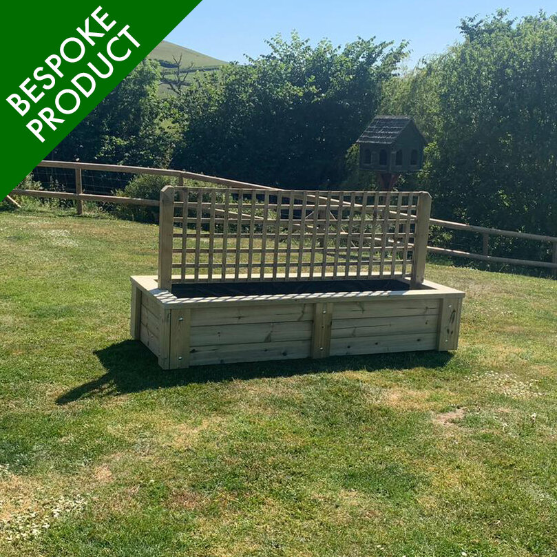 Alfresco_Timber_trellis_Planter.jpg
