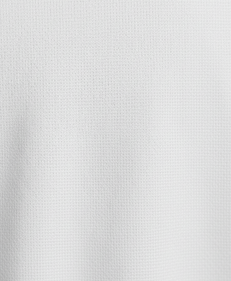 fabric white performance.png