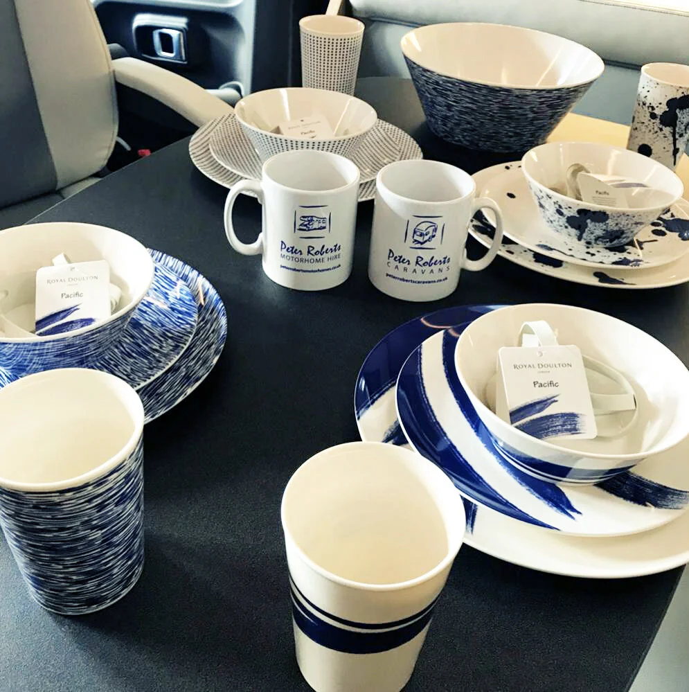 6B RT Auto Roller 707 HIRE — Peter Roberts Motorhomes & Caravans