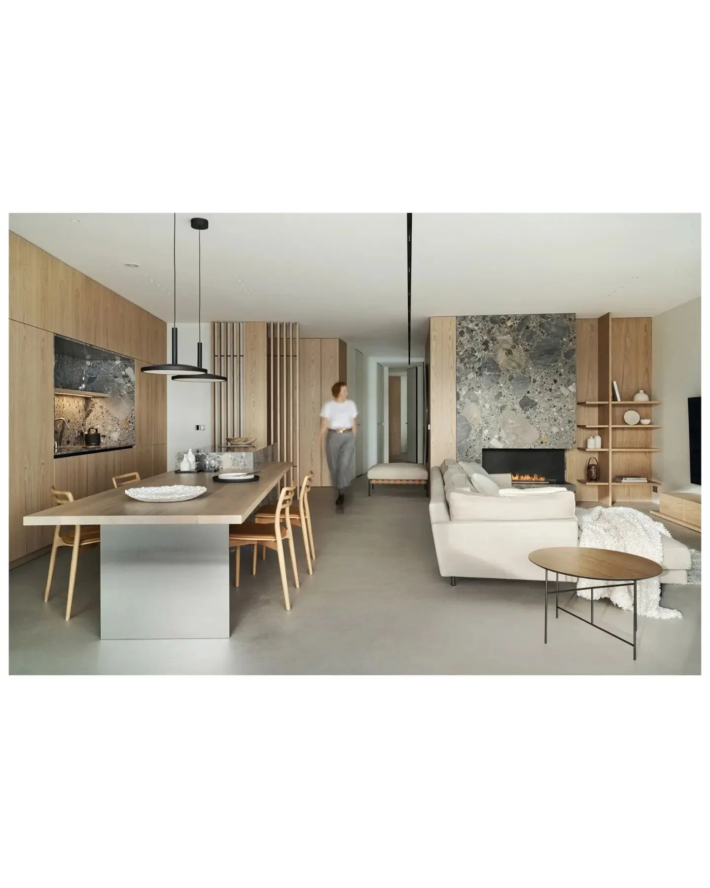 Photo shoot for @interno_izagajewska
.
.
.
.
.
.
.
.
.
.
.
.
.
.
#architecture #architecturephotography #modernluxury #modernapartment #interiordesign #interiorphotography #interiordesignphotography #archi
#interiorismo #architektura #photoinspirati