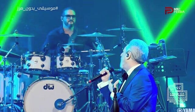What a crazy experience recording a TVShow in middle of the desert🐫 @ebi 
Thx to @gewadrums @dwdrums @vaterdrumsticks @skygel_damperpads for the support around the world🤩  #ebihamedi #gewadrums #dwdrums #vatersticks #skygeldamperpads #boxoftrix #de