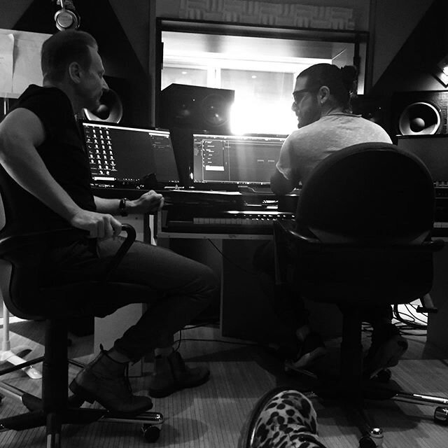 Work on the album in progress🎛 @mike_knehr @nicolehaeussler #producer #studio #newalbum #cubase10pro #steinbergcubase #universalaudioplugins #slatedigital #genelec #refx #warmaudiowa87
