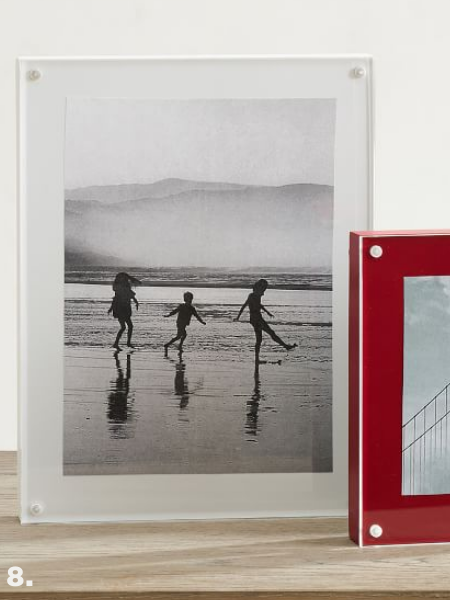 PIXIE MAGNET PICTURE FRAMES.