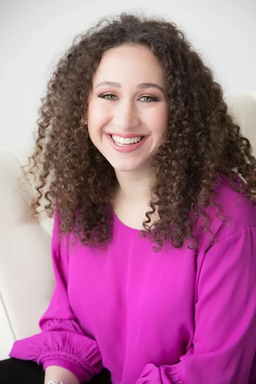 Alison Saporta: NYC soprano, VMA educator, and mentor.