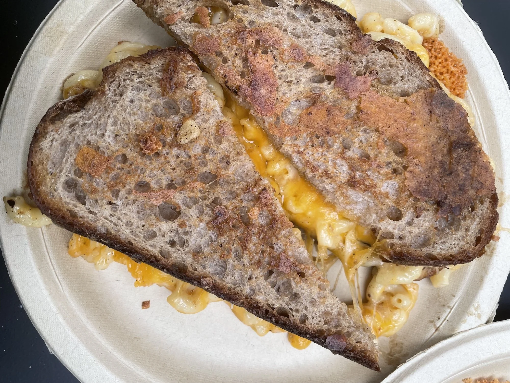 Grilled Mac &amp; Cheese Sandwich from Total Meltdown