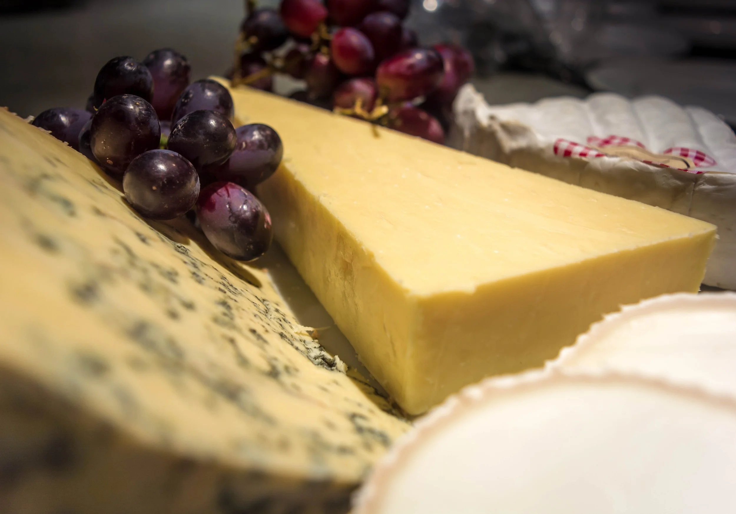5 Great Authentic English Cheeses That Aren’t Cheddar