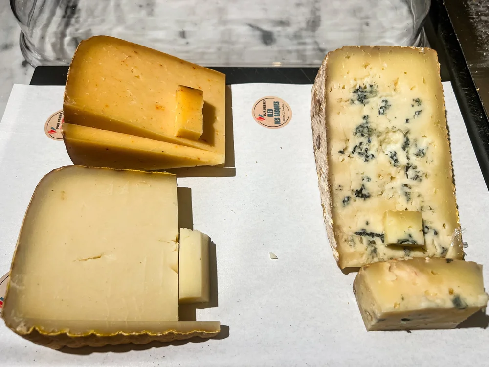 How France and Spain Shape Basque Cheeses | Süt Yoğurt