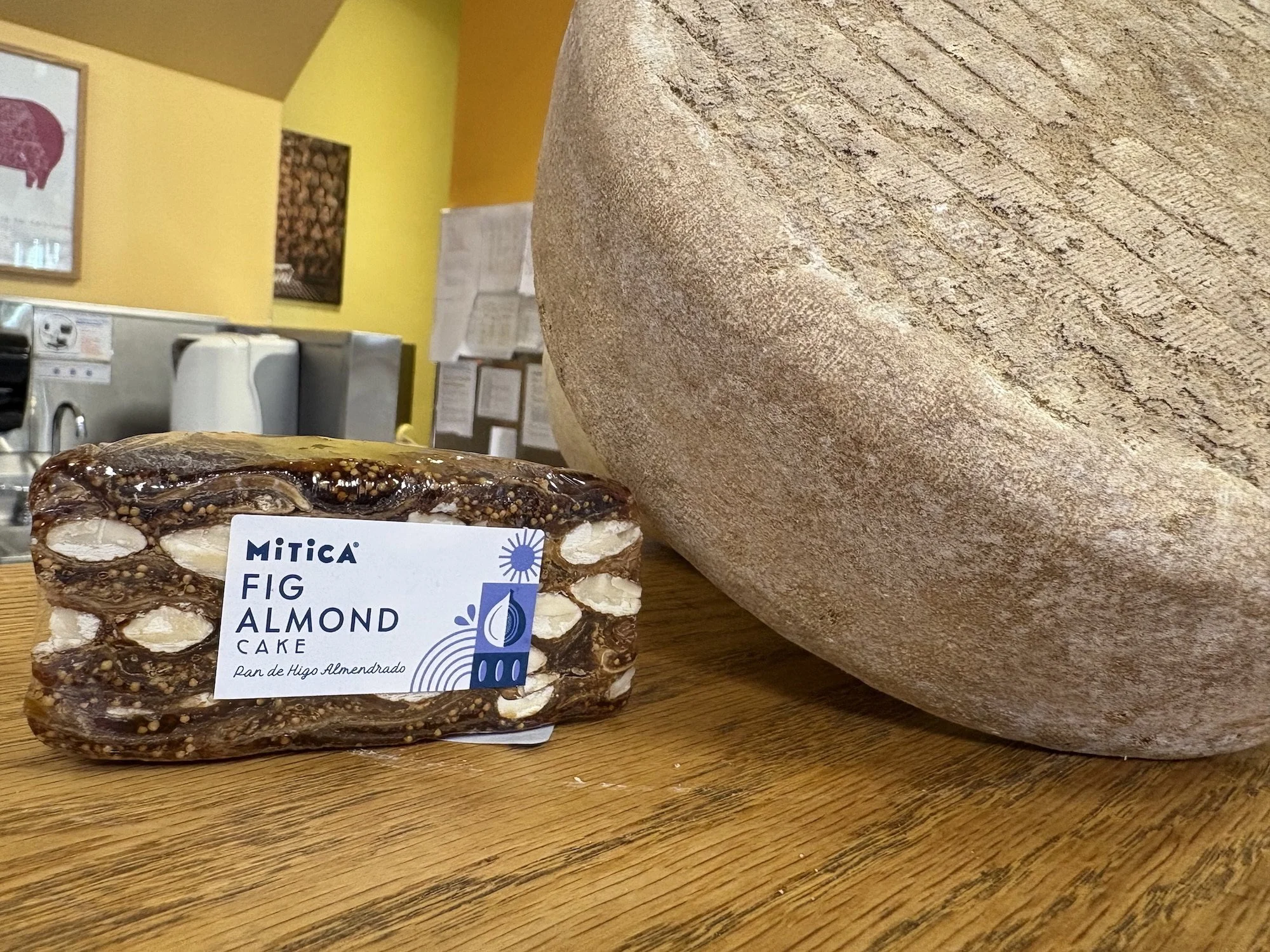 Fig Almond Cake and Adarré Reserve