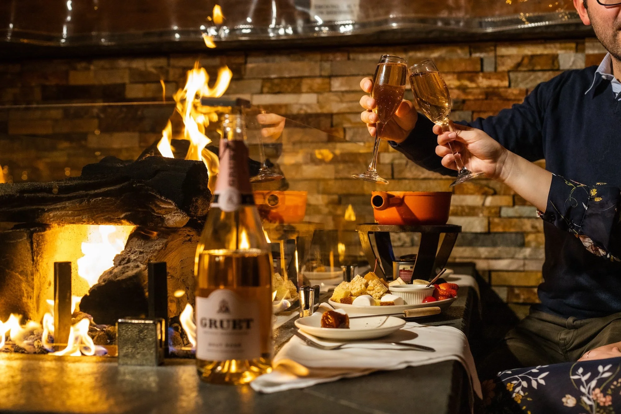 7 Amazing Fondue Restaurants Around the U.S. The Cheese Professor