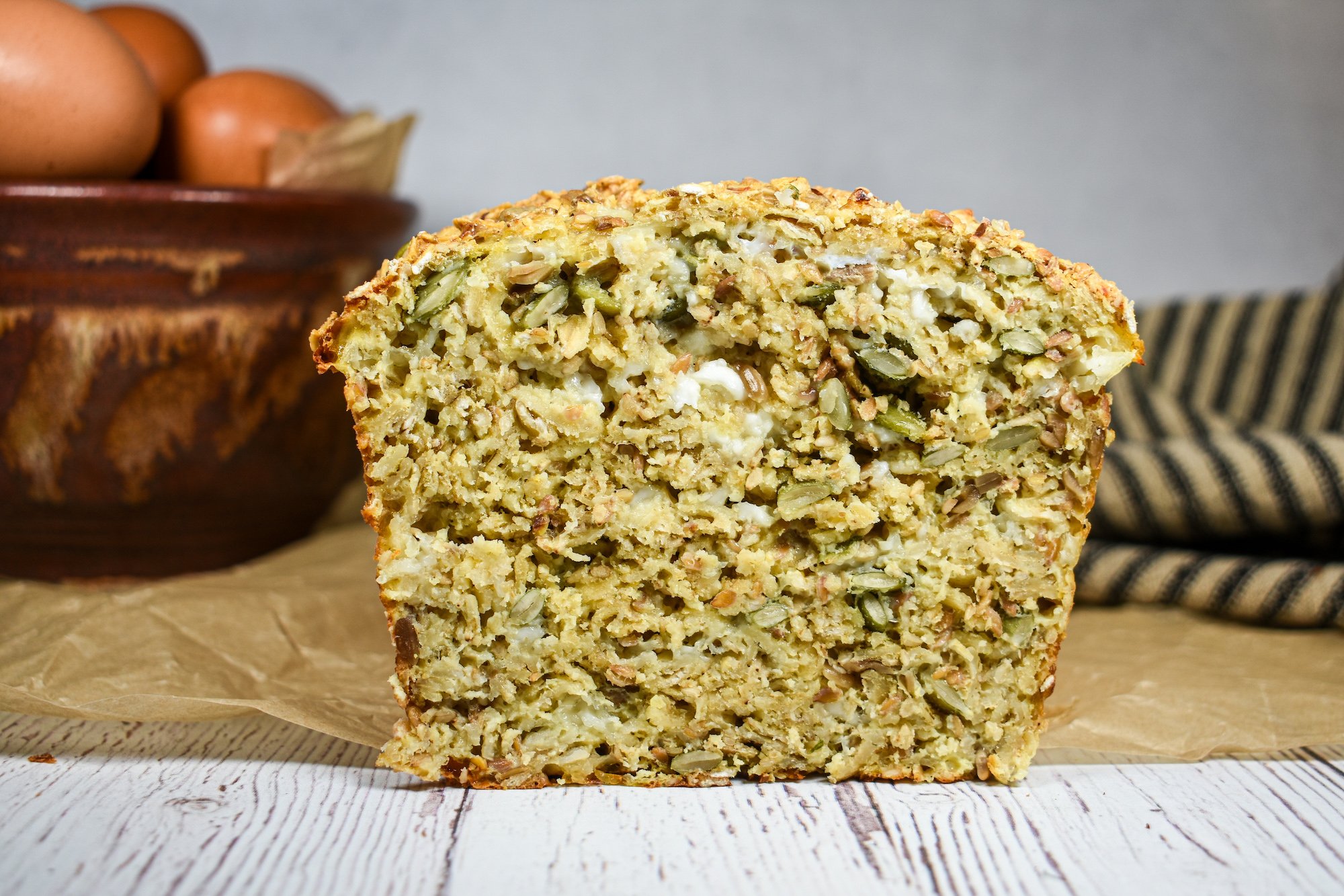 Sliced cottage cheese and oat loaf