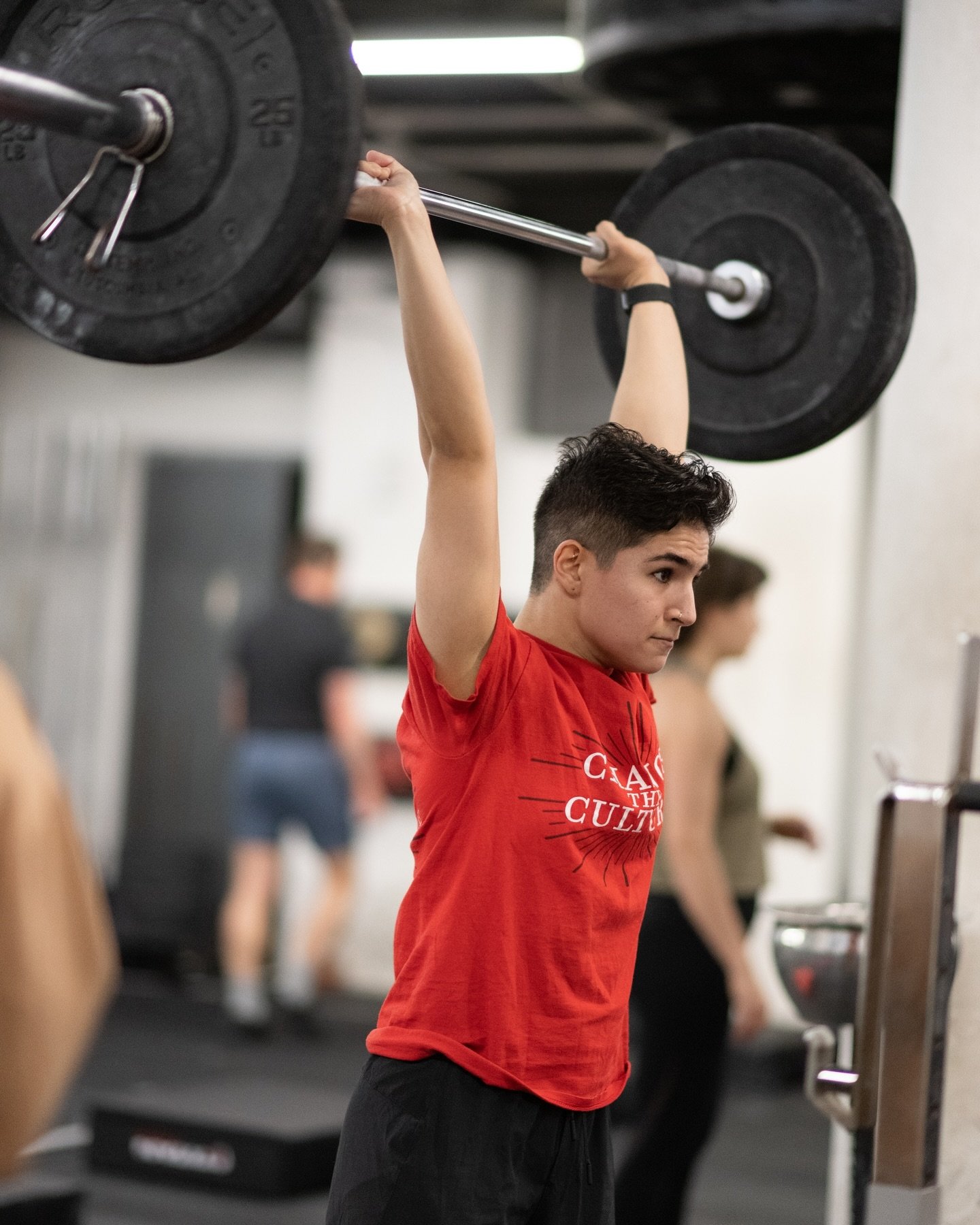 💥Barbell Club Thursday💥

A | clean + front squat + BTK power clean
8x(1+1+1) 
&mdash; main focus is last rep, big leg drive on power clean

B | BTN split jerk
5x2 &mdash; moderate
&mdash; weight should move decently quick

C | clean pull
4x2 &mdash